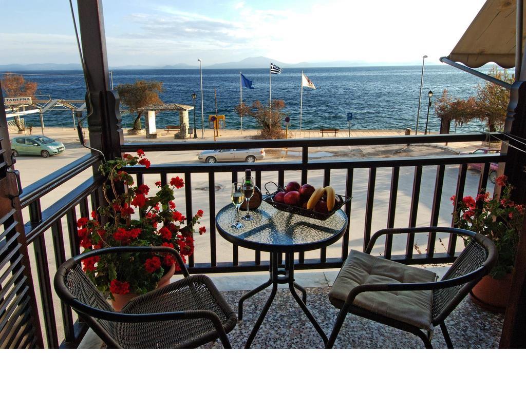 Hotel Platanidia Buitenkant foto